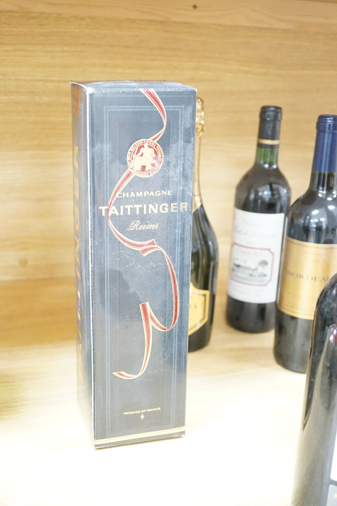 A bottle of Tattinger Champagne, wines, etc. (10)